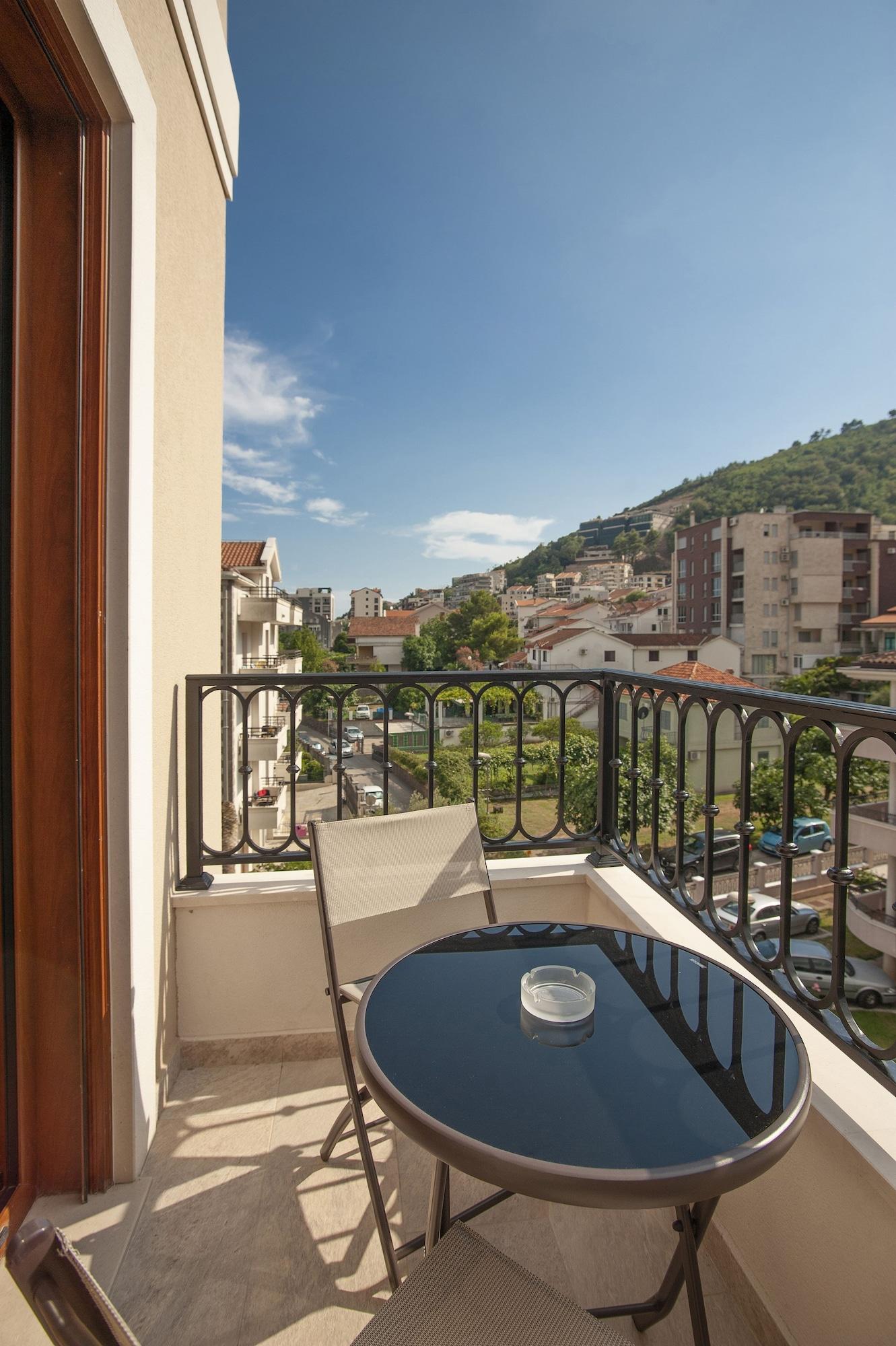 Hotel Villa Gracia Budva Exteriör bild